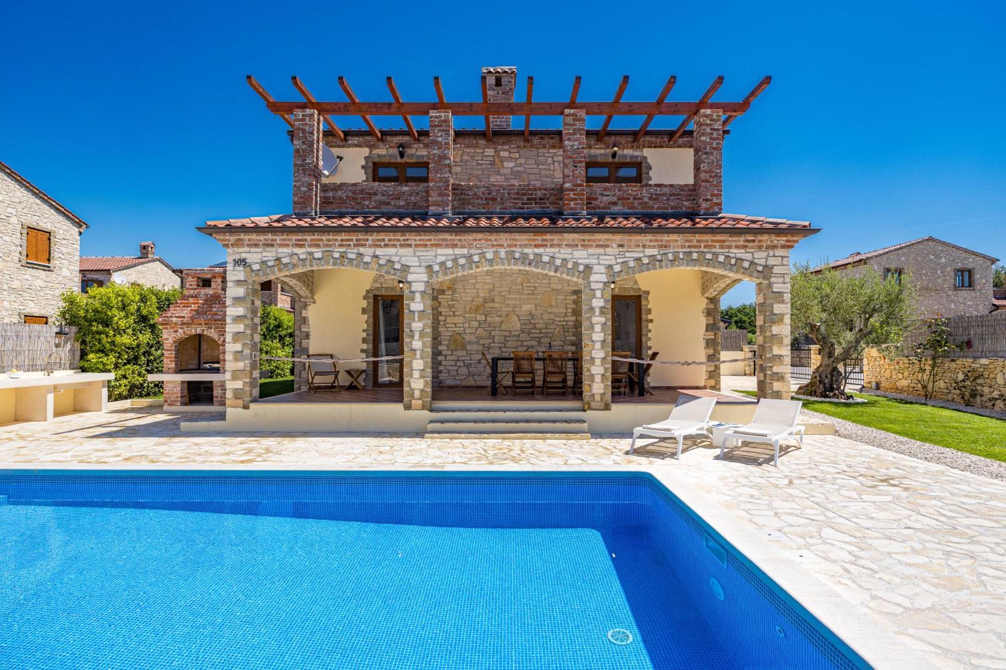 Villa Brioni With Pool By Rentistra Cabrunici Exterior foto